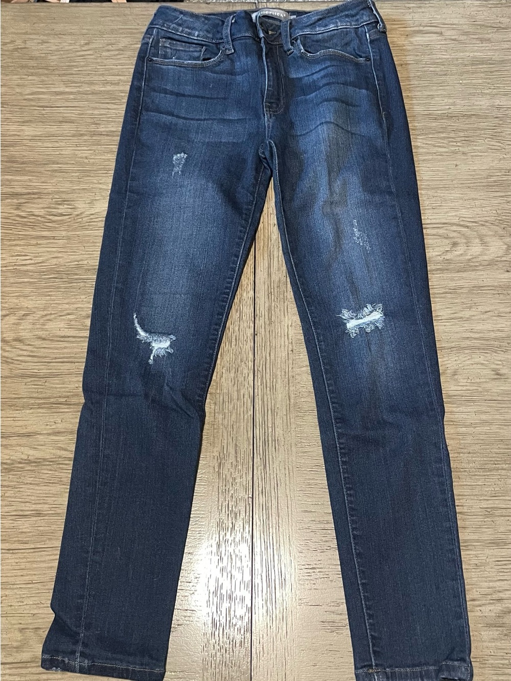 Just USA skinny jeans, size 6.